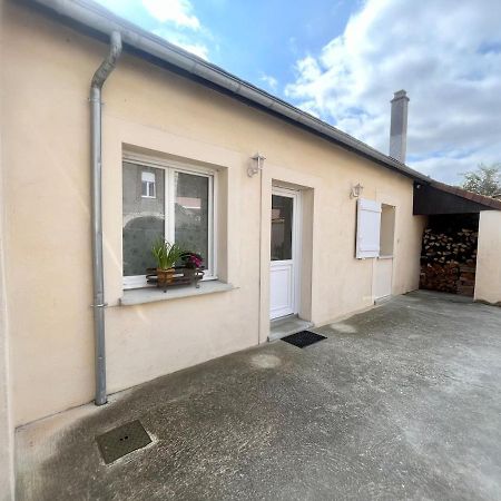 Le Retro Champlay Villa Bagian luar foto