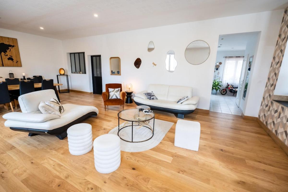 Le Retro Champlay Villa Bagian luar foto