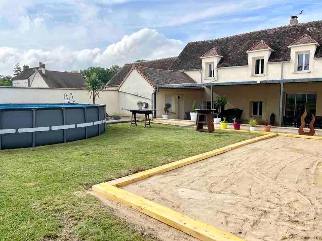 Le Retro Champlay Villa Bagian luar foto