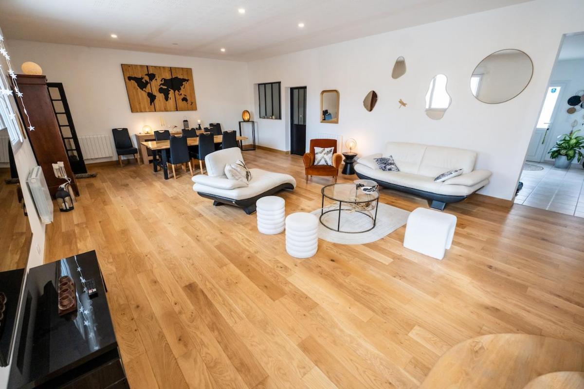 Le Retro Champlay Villa Bagian luar foto